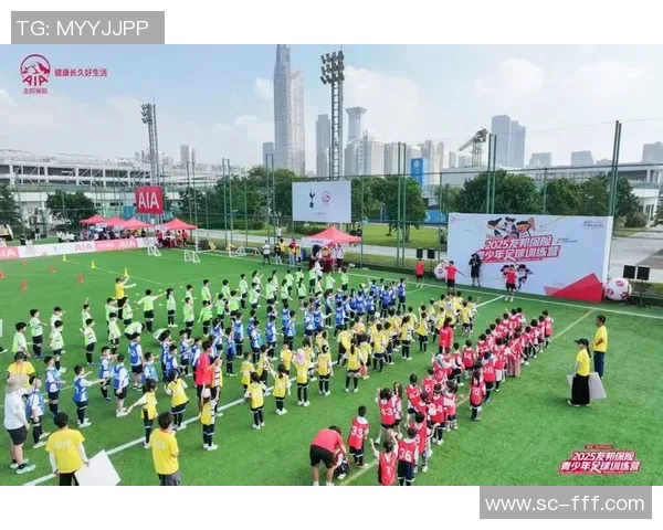 足球基本训练方法探讨与实践技巧分享助力青少年成长与发展